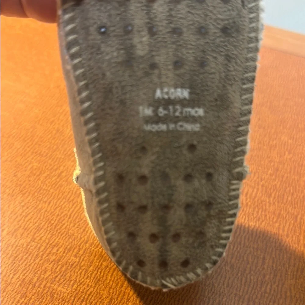 Acorn Cozy Tan Suede‎ Baby Booties